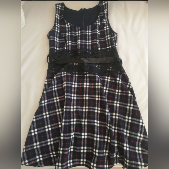 Checkered mini dress - Picture 3 of 3
